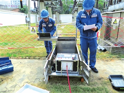 廣西電網(wǎng)桂林供電局研制新型多功能手推車助基層減負(fù)