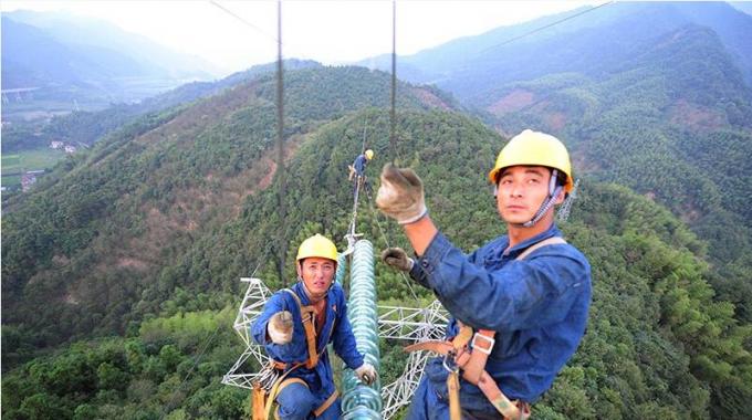 加緊建設安徽寧國至黃山吳川變電站220千伏輸電線路