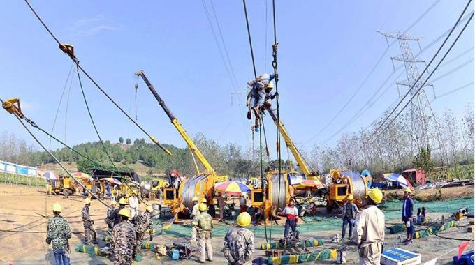 秋高氣爽電建忙